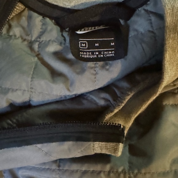 Nike Tech Pack Quilted Crew Sweater - Picture 3 of 5